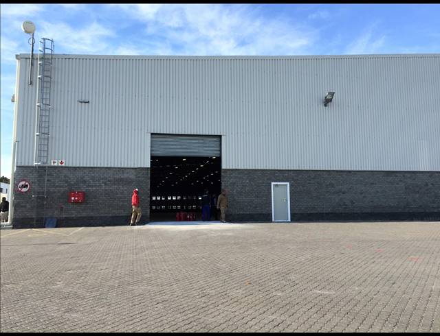 12,880M² FACTORY TO LET IN PAROW CENTRAL